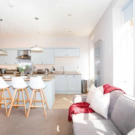 Apartman The Stylish Gem Of - Sleeps 6 *