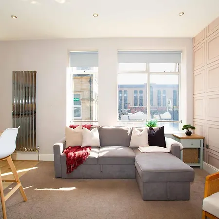 The Stylish Gem Of - Sleeps 6 * Harrogate
