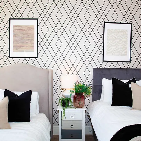 The Stylish Gem Of - Sleeps 6