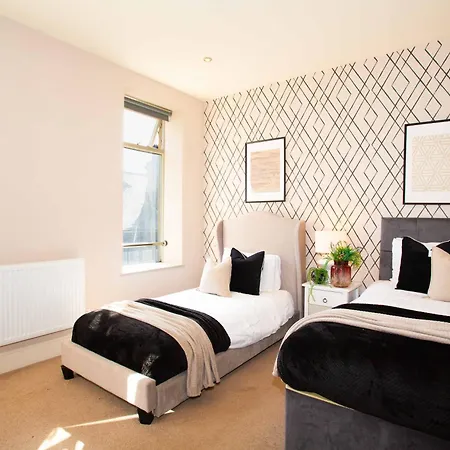 The Stylish Gem Of - Sleeps 6 Apartman