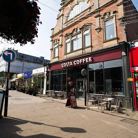 Apartment The Stylish Gem Of - Sleeps 6