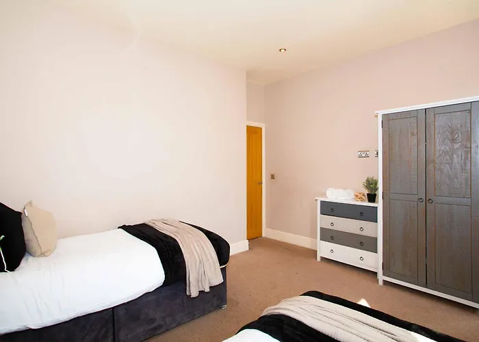Apartment The Stylish Gem Of - Sleeps 6 *