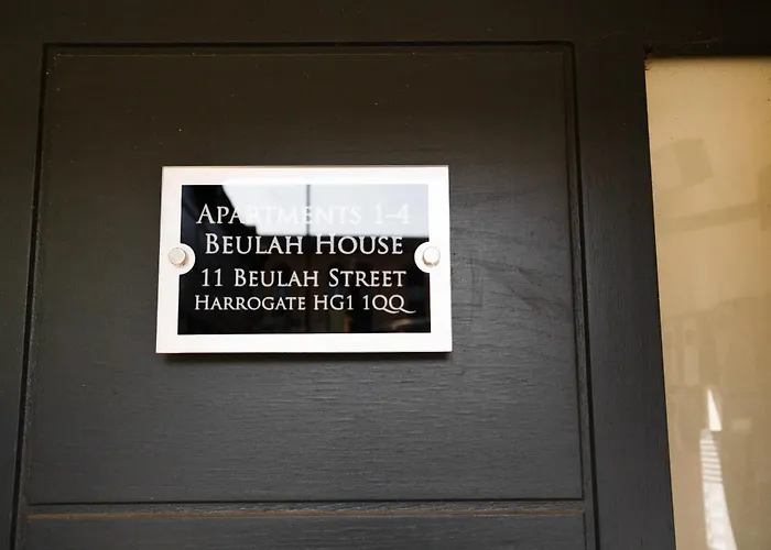 The Stylish Gem Of - Sleeps 6