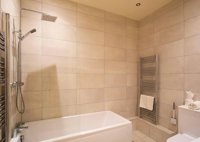 The Stylish Gem Of - Sleeps 6