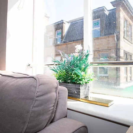 The Stylish Gem Of - Sleeps 6 * 해러게이트