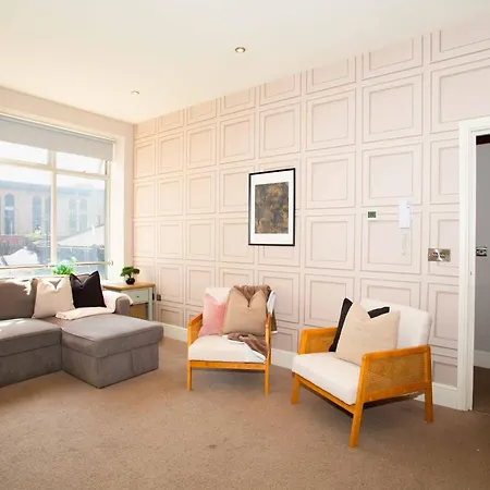 아파트 The Stylish Gem Of - Sleeps 6